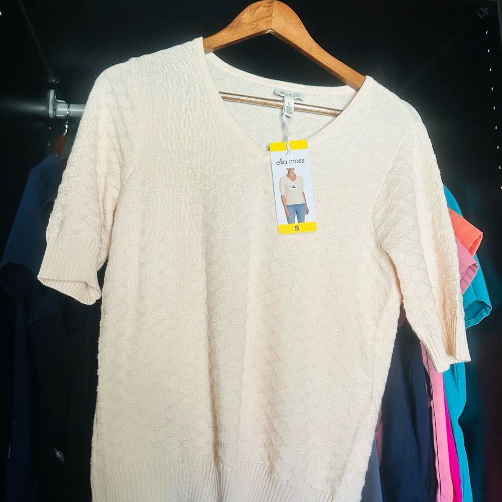 Ella Moss Women's V-Neck Sweater in Cream